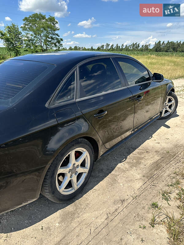 Седан Audi A4 2011 в Кременці