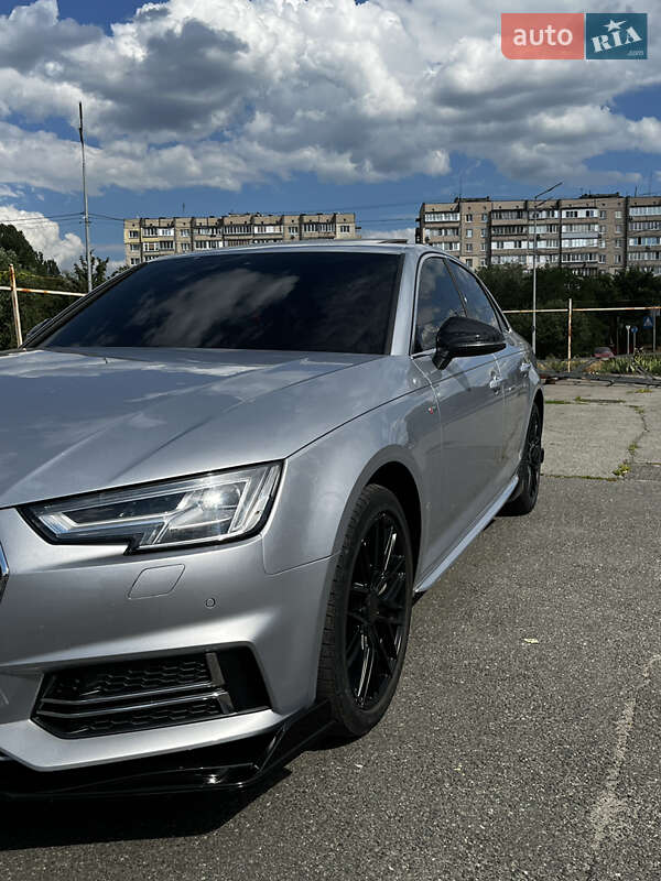 Седан Audi A4 2016 в Киеве