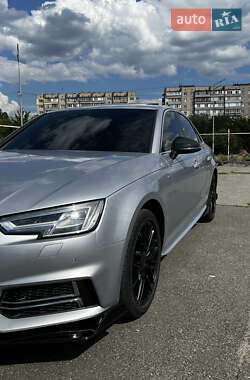 Седан Audi A4 2016 в 