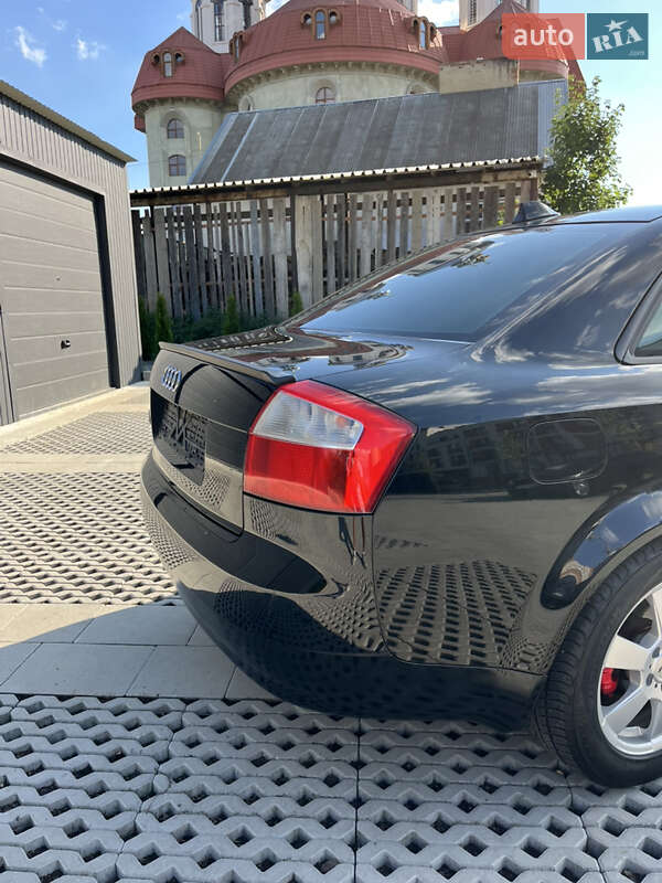 Седан Audi A4 2001 в Самборе