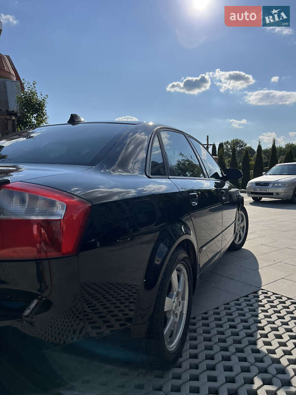 Седан Audi A4 2001 в Самборе