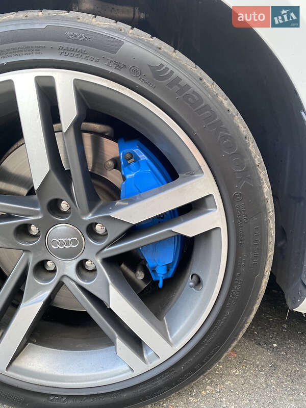 Седан Audi A4 2016 в Києві