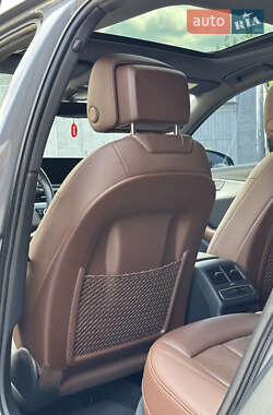 Седан Audi A4 2016 в 