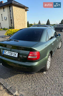 Седан Audi A4 2000 в 