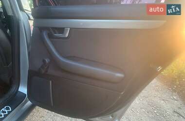 Седан Audi A4 2001 в 