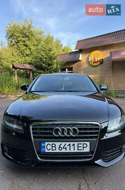 Седан Audi A4 2008 в Мене