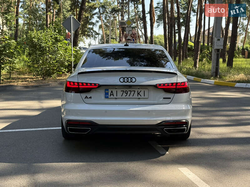 Седан Audi A4 2020 в Києві