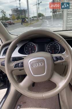 Седан Audi A4 2012 в 