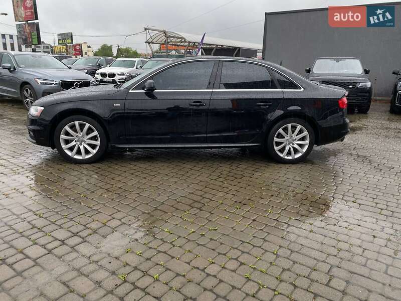 Седан Audi A4 2015 в Львове
