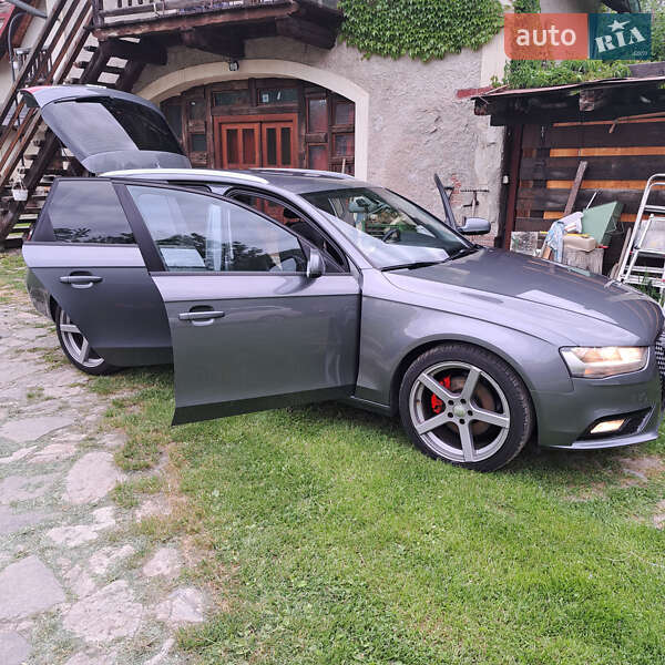 Универсал Audi A4 2012 в Ужгороде