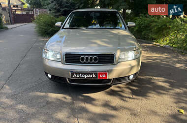 Седан Audi A4 2001 в 