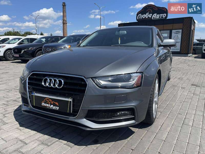 Седан Audi A4 2013 в Львове