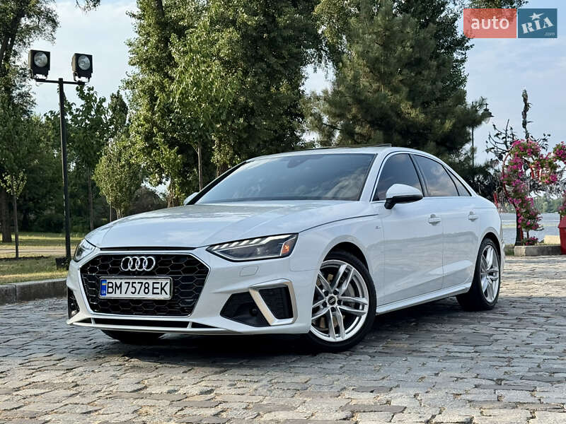 Седан Audi A4 2022 в Киеве