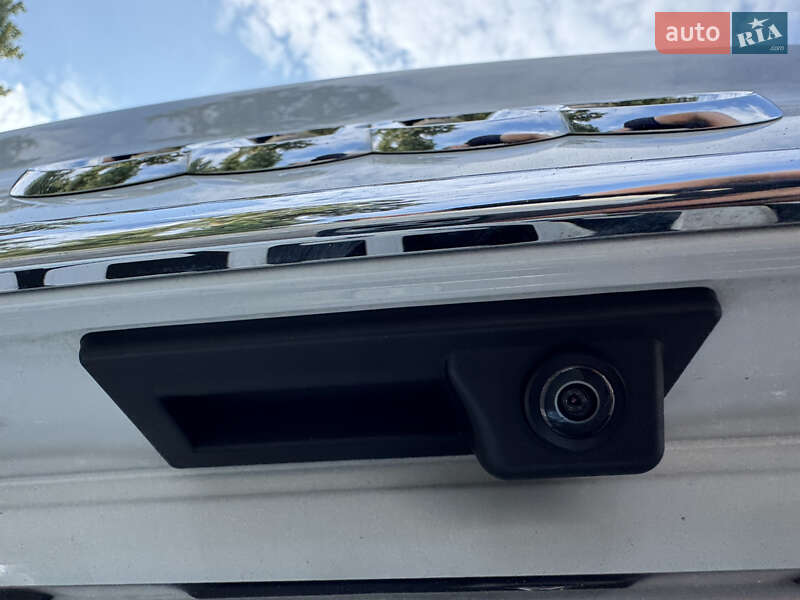Седан Audi A4 2022 в Киеве