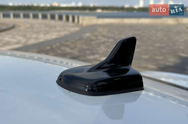 Седан Audi A4 2022 в 