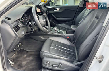 Седан Audi A4 2019 в 