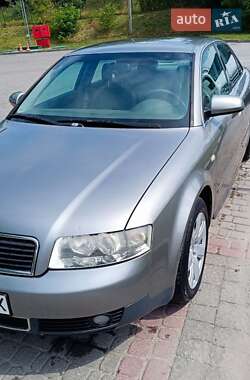 Седан Audi A4 2002 в 