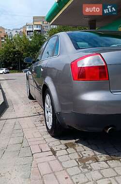 Седан Audi A4 2002 в 
