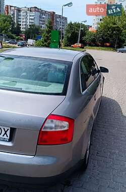 Седан Audi A4 2002 в 