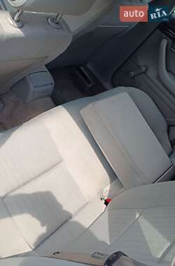 Седан Audi A4 2002 в 