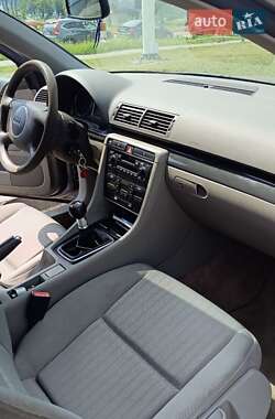 Седан Audi A4 2002 в 