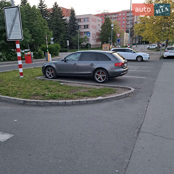 Универсал Audi A4 2012 в Ужгороде
