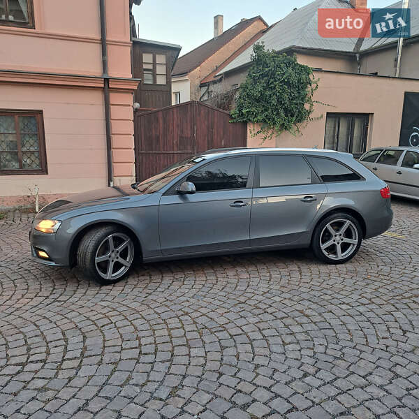 Универсал Audi A4 2012 в Ужгороде