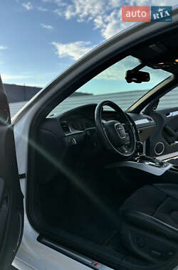 Седан Audi A4 2012 в 