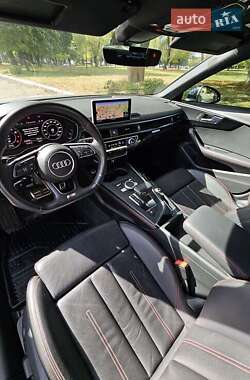 Седан Audi A4 2017 в 