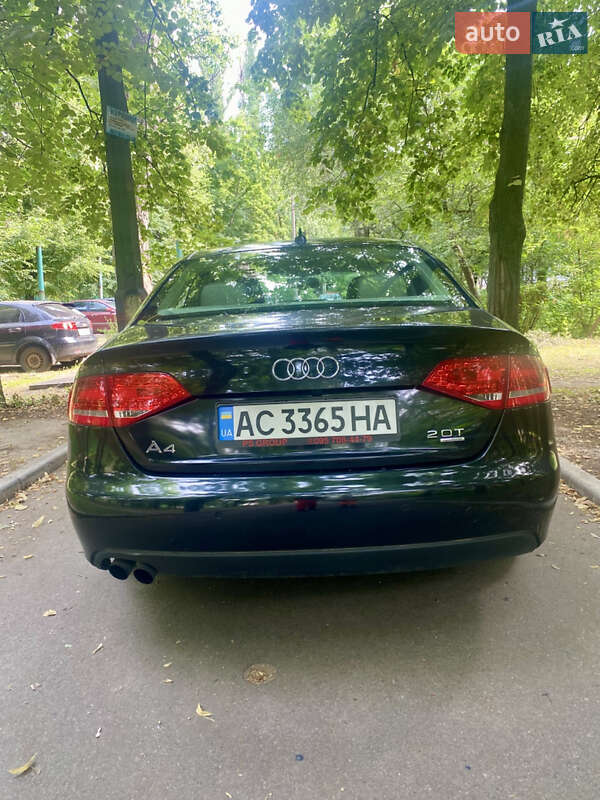 Седан Audi A4 2010 в Києві