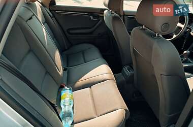 Седан Audi A4 2002 в 