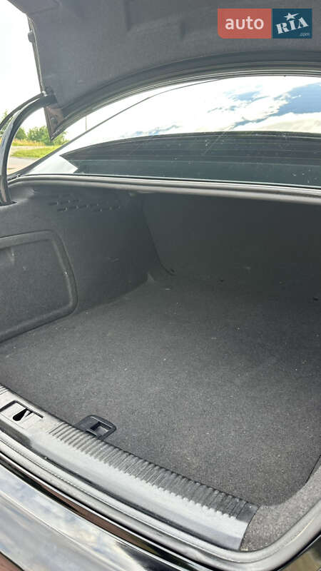 Седан Audi A4 2013 в Трускавці