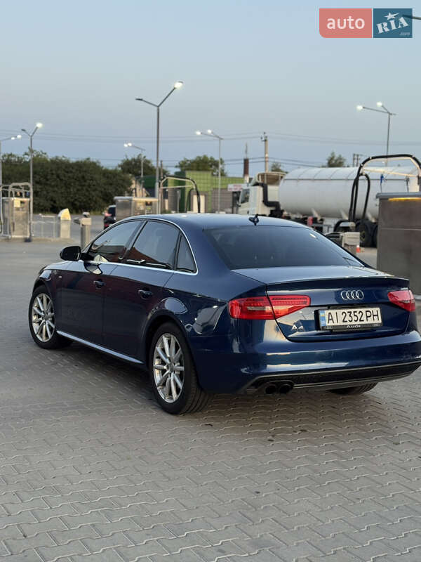 Седан Audi A4 2014 в Киеве
