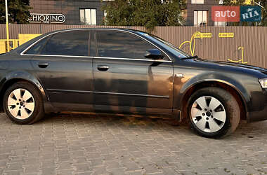 Седан Audi A4 2001 в 
