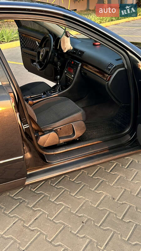 Седан Audi A4 2001 в Полтаве