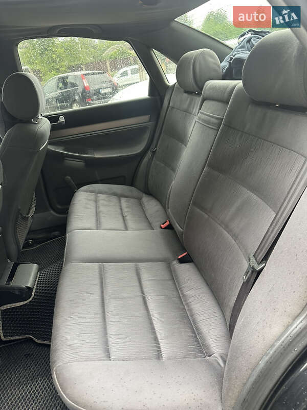 Седан Audi A4 2000 в Івано-Франківську