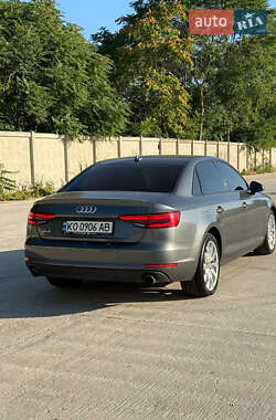 Седан Audi A4 2016 в 