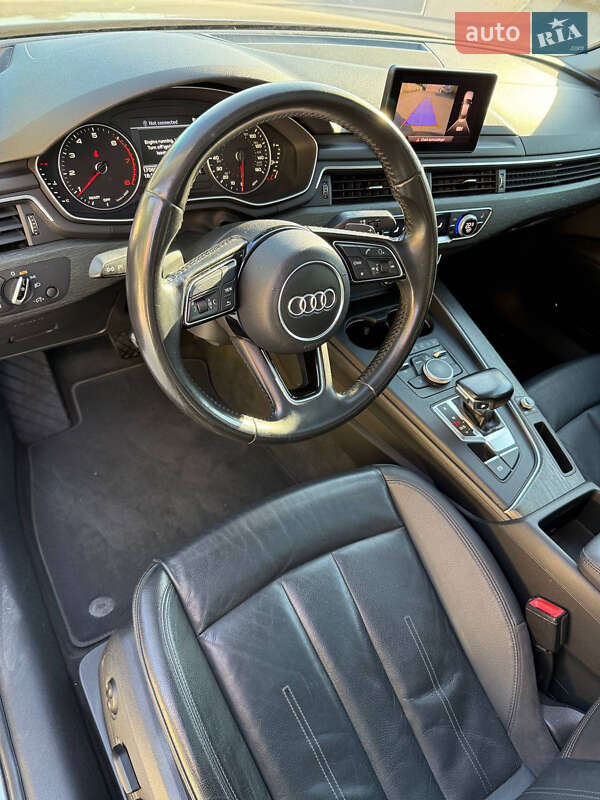 Седан Audi A4 2016 в Одесі