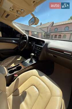 Седан Audi A4 2012 в 