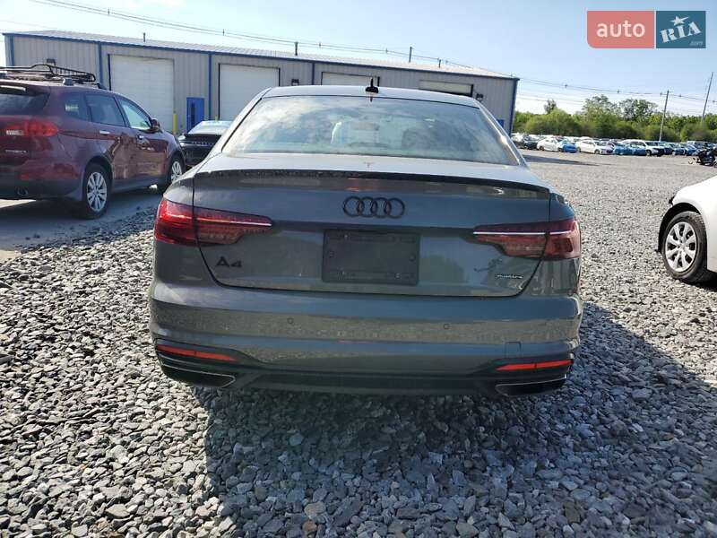 Седан Audi A4 2022 в Львове