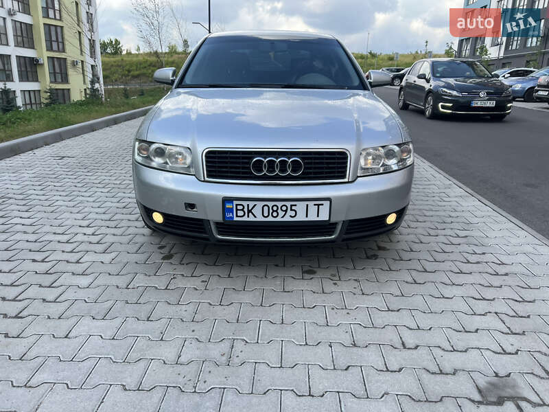 Седан Audi A4 2000 в Ровно