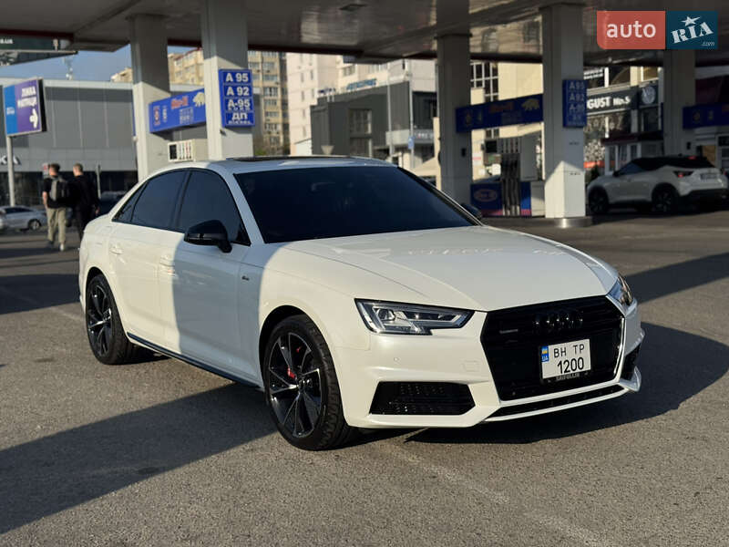 Седан Audi A4 2016 в Одессе