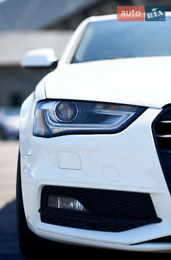 Седан Audi A4 2014 в 