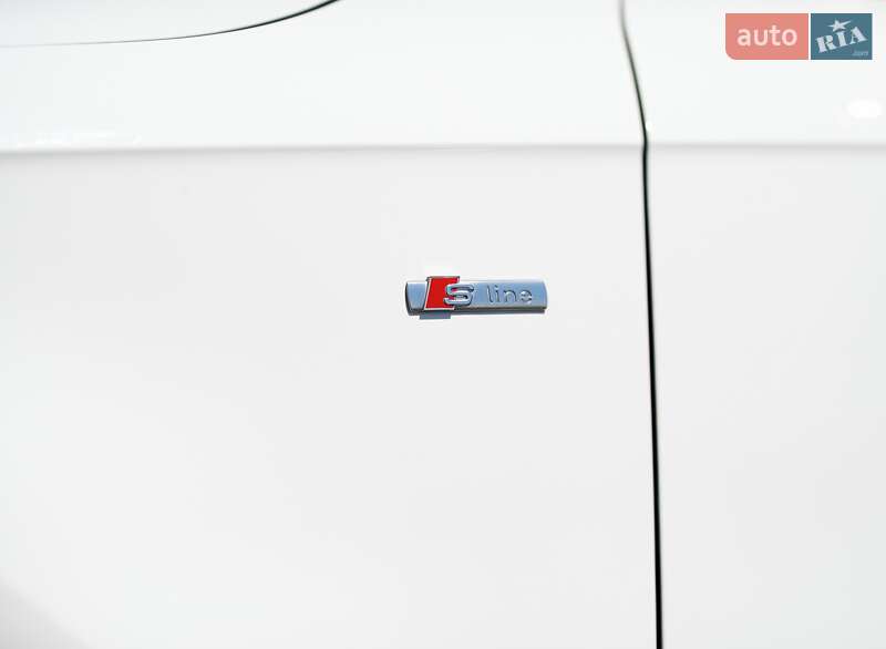 Седан Audi A4 2014 в Львове фото 12 Седан Audi A4 2014 в Львове