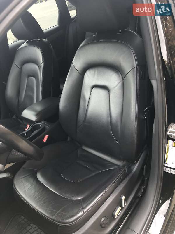 Седан Audi A4 2013 в Львові