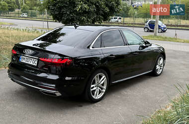 Седан Audi A4 2020 в 