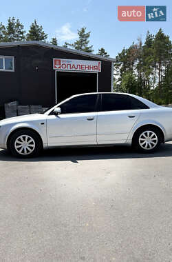 Седан Audi A4 2004 в 
