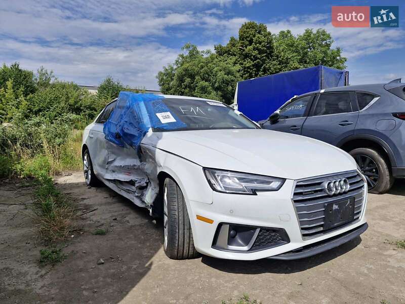 Седан Audi A4 2019 в Умани