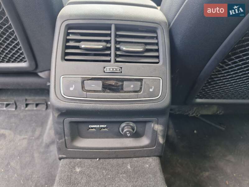Седан Audi A4 2019 в Умани
