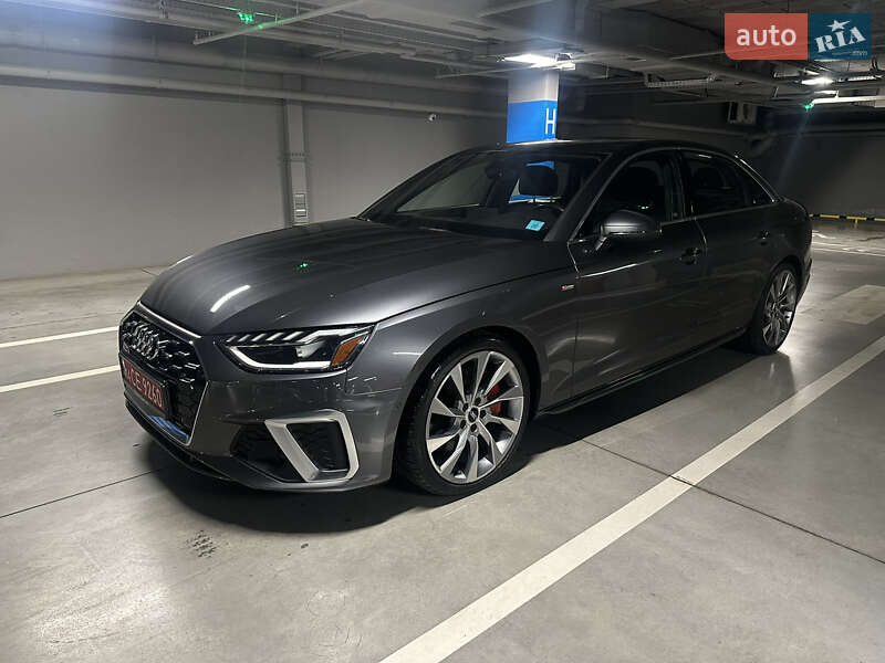 Седан Audi A4 2020 в Львові